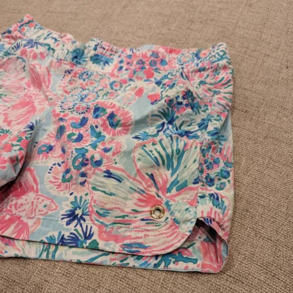Lilly Pulitzer Ocean View Shorts - Picture 2 of 5